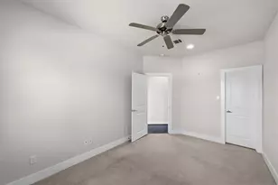 1913 W 15th St, Houston, TX 77008 - Photo 28