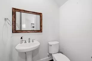 1913 W 15th St, Houston, TX 77008 - Photo 18