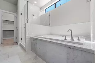 1913 W 15th St, Houston, TX 77008 - Photo 24