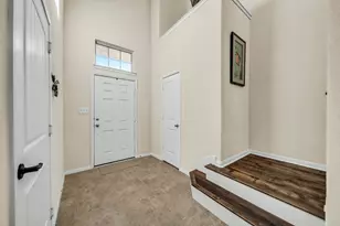14212 Portrait Ct, Houston, TX 77045 - Photo 2