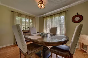 706 S Market St, Brenham, TX 77833 - Photo 6