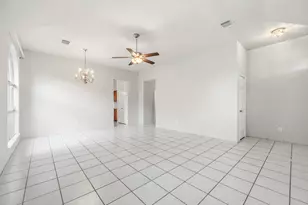 9619 E Withers Way Cir, Houston, TX 77065 - Photo 12
