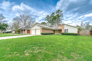 1903 Woodway Dr, Woodbranch, TX 77357 - Photo 2