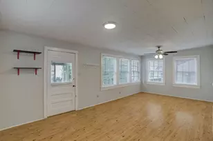 1123 1/2 Arlington St, Houston, TX 77008 - Photo 6