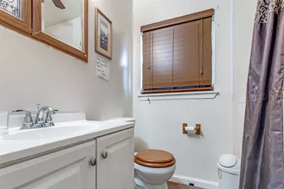 9101 Homewood Lane NE, Houston, TX 77078 - Photo 10