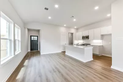 62 Leon Way, Dayton, TX 77535 - Photo 10