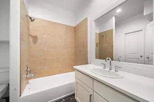 906 Reinerman St, Houston, TX 77007 - Photo 28