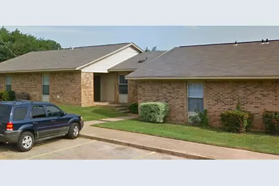 1302 Jacksonville, Jacksonville, TX 75766 - Photo 2