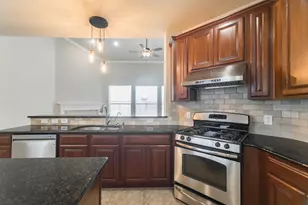 139 S Rocky Point Cir, The Woodlands, TX 77389 - Photo 12