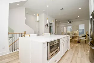 5611C Val Verde St, Houston, TX 77057 - Photo 12