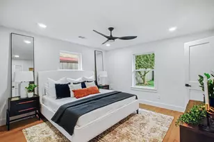 5443 Redstart St, Houston, TX 77096 - Photo 18