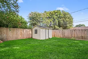 5443 Redstart St, Houston, TX 77096 - Photo 30