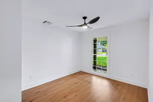 5443 Redstart St, Houston, TX 77096 - Photo 16