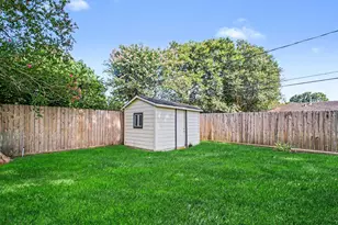 5443 Redstart St, Houston, TX 77096 - Photo 24
