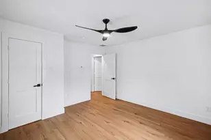 5443 Redstart St, Houston, TX 77096 - Photo 22