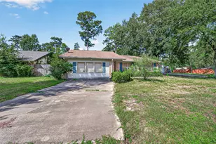 10211 Kerr Ln, Conroe, TX 77385 - Photo 2
