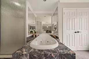 2814 Shadowdale Dr, Houston, TX 77043 - Photo 32