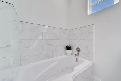 7611 Athlone Drive, Houston, TX 77088 - Photo 24