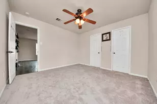 8611 Chaletford Dr, Houston, TX 77044 - Photo 26