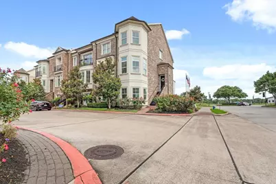 4602 Regent Manor Drive, Houston, TX 77345 - Photo 2