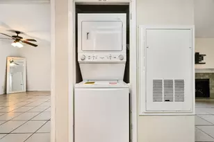 10211 Sugar Branch Dr, Houston, TX 77036 - Photo 22