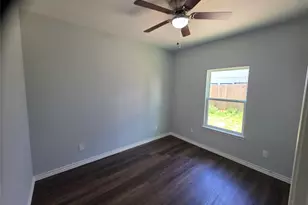 9903 Dipping Woods St, Houston, TX 77076 - Photo 6