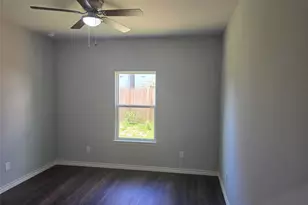 9903 Dipping Woods St, Houston, TX 77076 - Photo 8