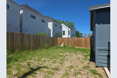 9903 Dipping Woods Street, Houston, TX 77076 - Photo 10