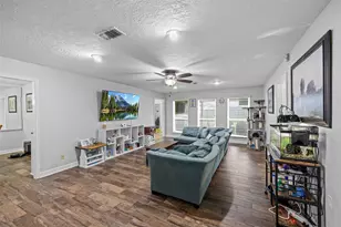 3700 September Dr, Baytown, TX 77521 - Photo 8