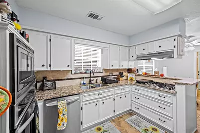 3700 September Drive, Baytown, TX 77521 - Photo 10