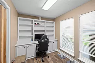 3700 September Dr, Baytown, TX 77521 - Photo 16