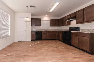 724 S Ella Creek, Houston, TX 77067 - Photo 4