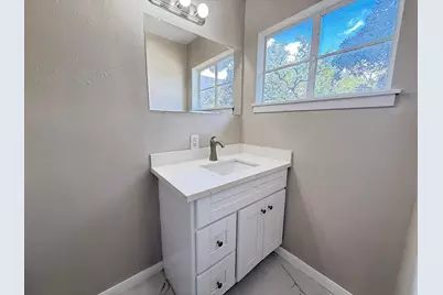2501 Yoakum Boulevard #15, Houston, TX 77006 - Photo 14