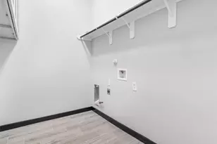 209 Silverleaf Rd, Sweeny, TX 77480 - Photo 8