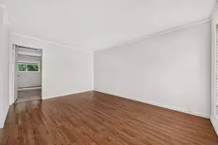 306 Hawthorne St, Houston, TX 77006 - Photo 2