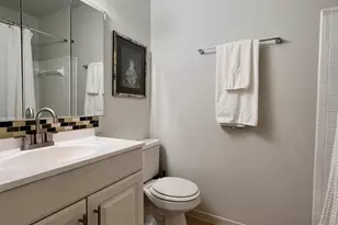 306 Hawthorne St, Houston, TX 77006 - Photo 8