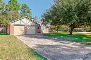 22502 Red Pine Dr, Tomball, TX 77375 - Photo 2