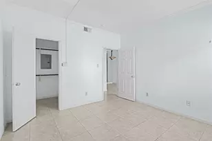 10051 Westpark Dr, Houston, TX 77042 - Photo 8