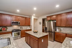 1022 Majestic Oak, Richmond, TX 77469 - Photo 2