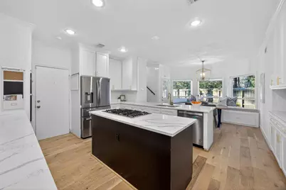 32 Mellow Leaf Court, The Woodlands, TX 77381 - Photo 16