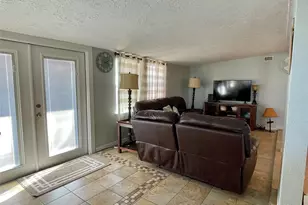 308 Parkview Rd, Surfside Beach, TX 77541 - Photo 4