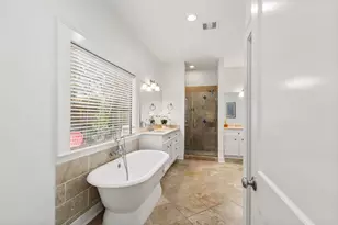 307 E 8th St, Houston, TX 77007 - Photo 18