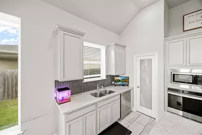 18931 Lynnwood Crest Drive, Manvel, TX 77578 - Photo 22