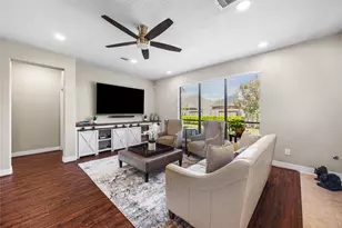 6715 Forsythe Ln, Sugar Land, TX 77479 - Photo 10