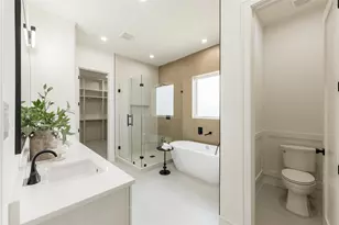 1122 E 27th St, Houston, TX 77009 - Photo 28