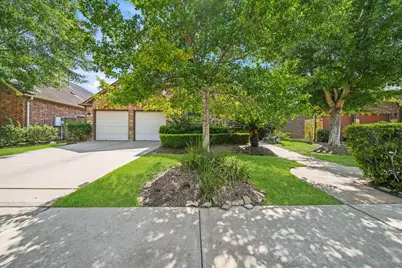 2206 Ascot Lane, Sugar Land, TX 77479 - Photo 2