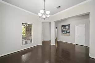 2206 Ascot Ln, Sugar Land, TX 77479 - Photo 8