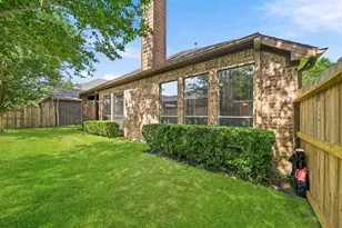 2206 Ascot Ln, Sugar Land, TX 77479 - Photo 36