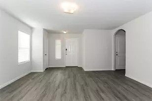 217 Blue Crane St, Huntsville, TX 77320 - Photo 6