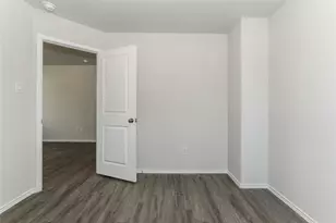 217 Blue Crane St, Huntsville, TX 77320 - Photo 10